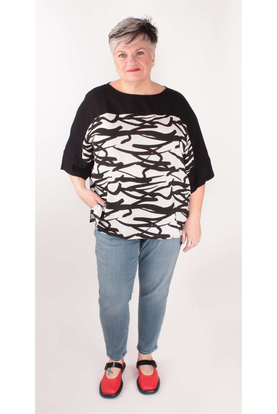 Blouse Noire / Blanche Mat